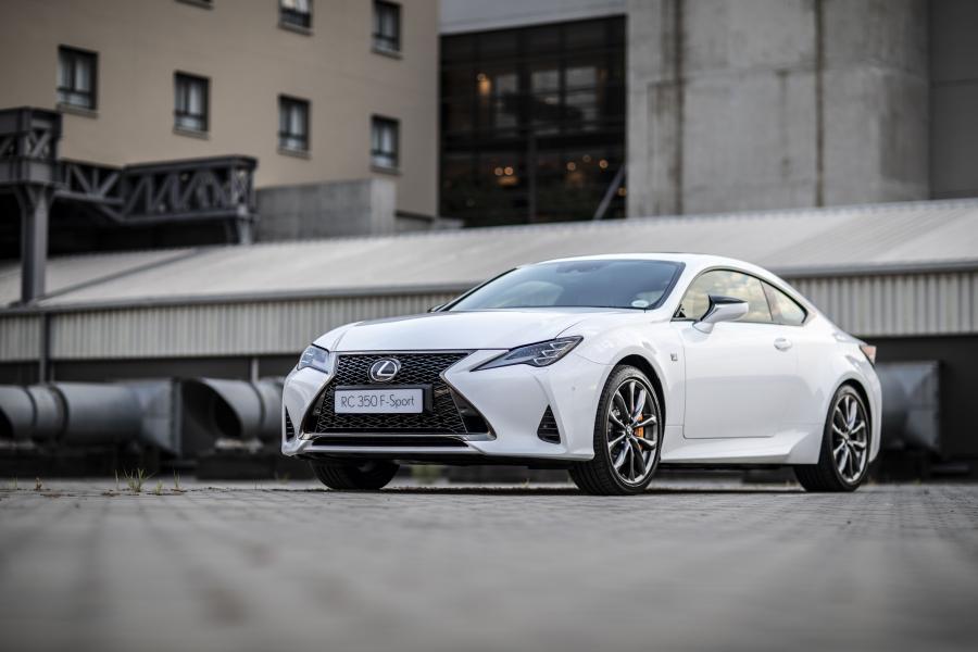  Lexus RC350 F-Sport 2019 года  (ZA) (фото 15 из 25)